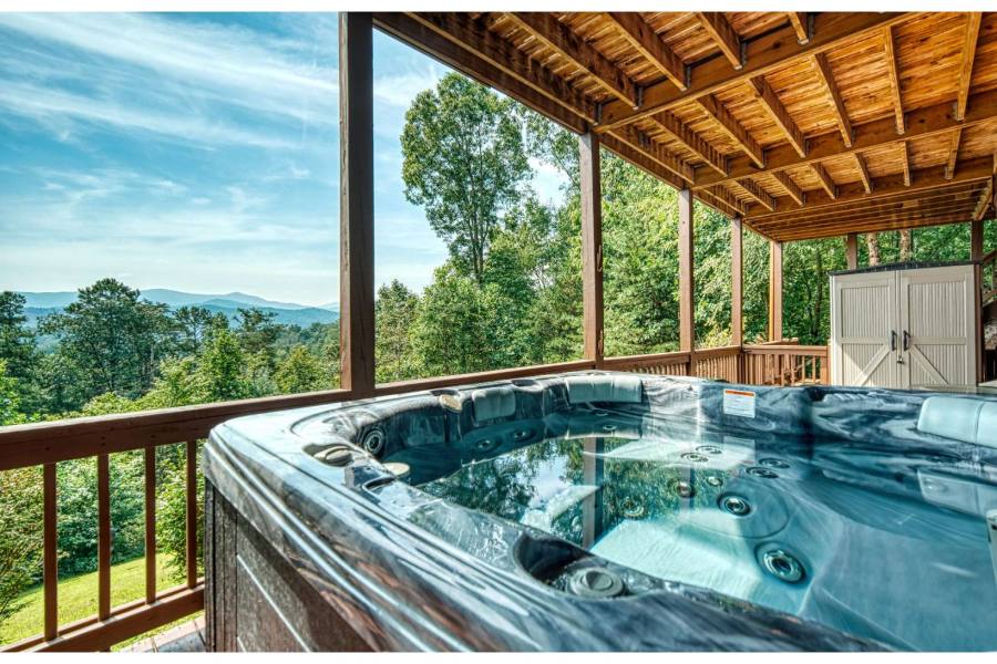Hot tub with mtn view