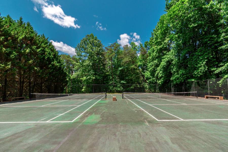Community: Basketball and Tennis Court